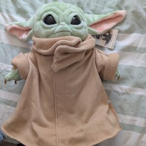 Build-A-Bear Green Grogu with Star Wars Theme